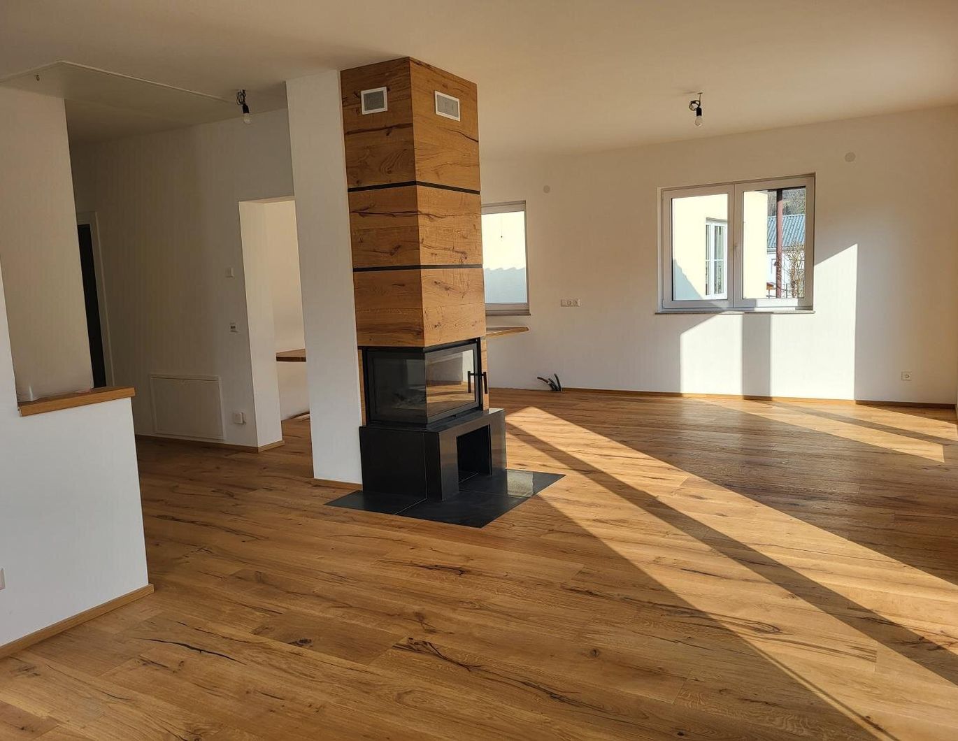 Leistbarer Neubau Bungalow barrierefrei klein fein mit XL-Terrasse, Erstbezug, Photovoltaikanlage & Doppelcarport in 1A Lage in Ampflwang am Hausruck