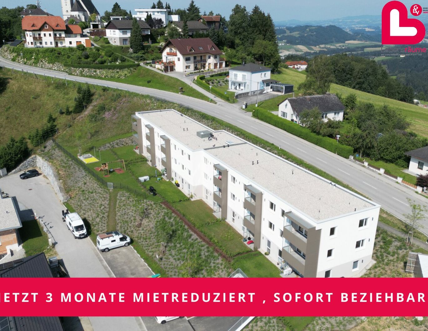 Wohnungseigene PV-Anlage + 300 Euro Einrichtungsgutschein: jetzt einziehen & profitieren! *TOP 09* 3-Raum-Wohnung mit 8 m2 Loggia / Balkon und Garage -