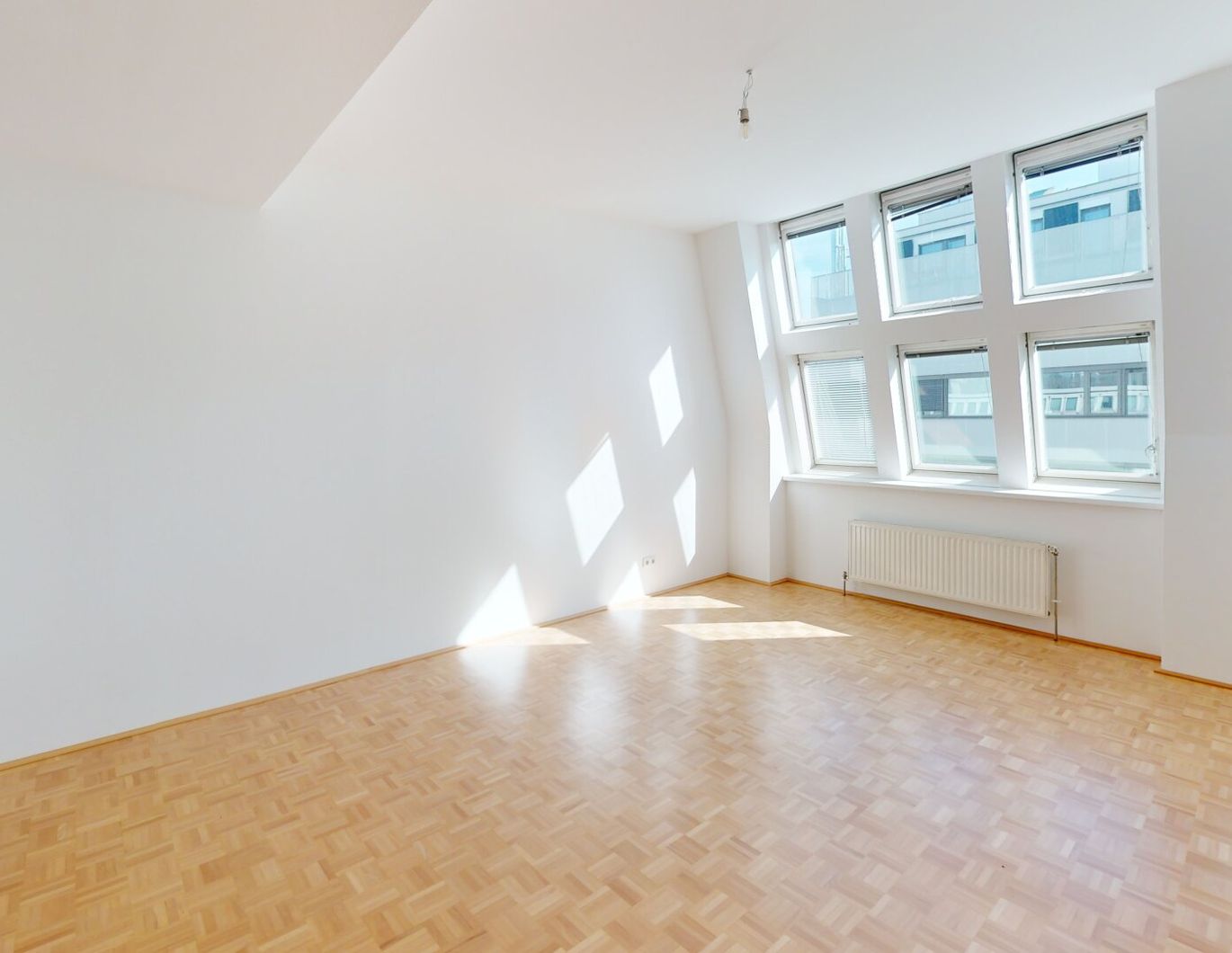 3-Zimmer-Wohnung mit privater Dachterrasse, Klimaanlage und Ruhelage