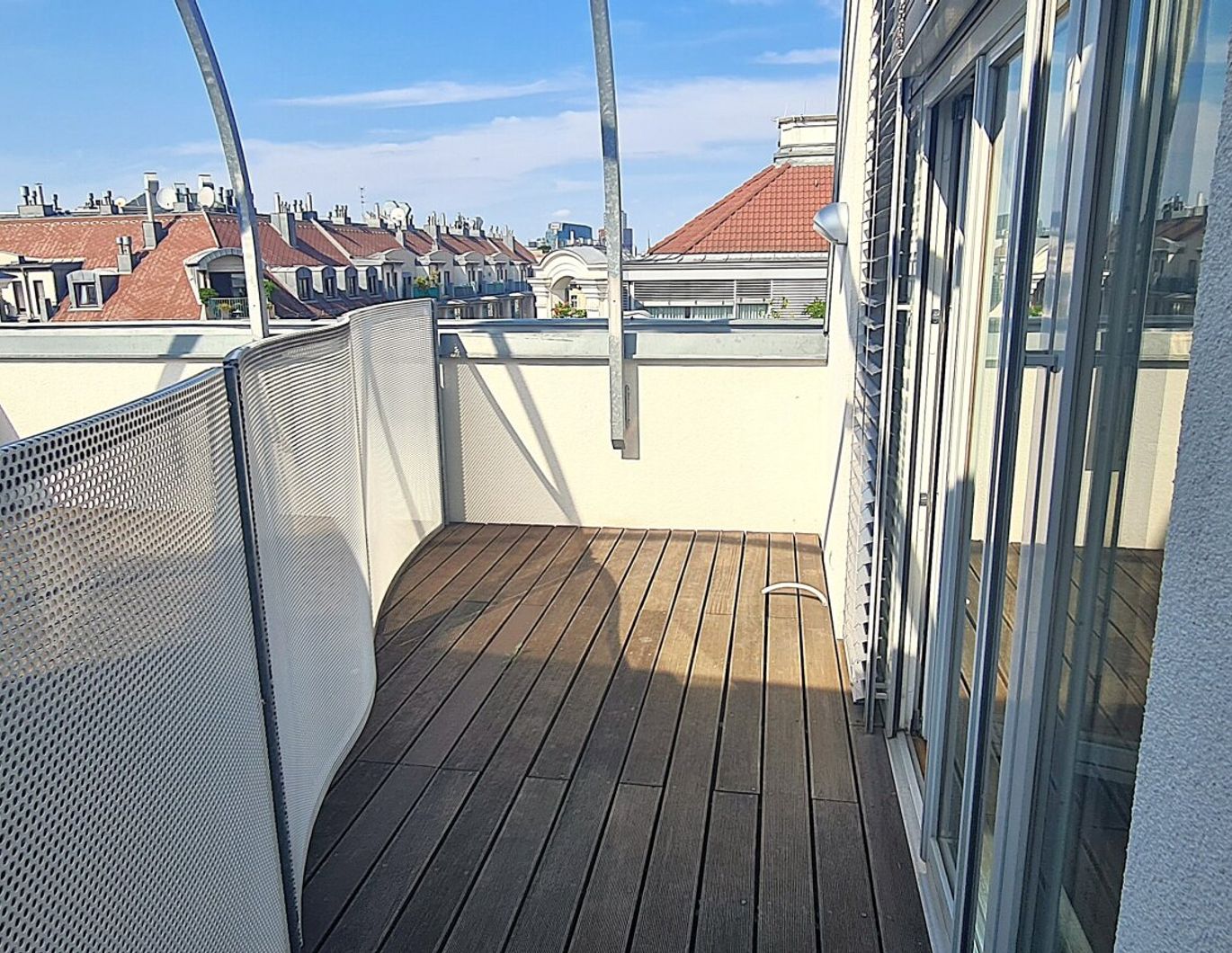 Atelier- Wohnung oder Büro? Charmante Studiowohnung mit Terrassenanteil - Nähe Arenbergpark