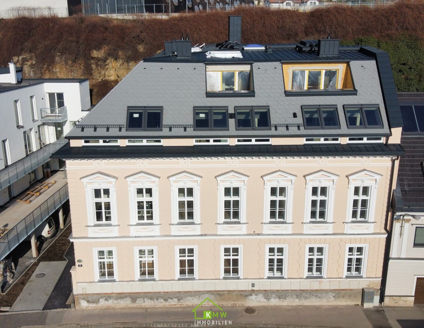 Hochwertige Dachgeschoßwohnung in ruhiger, zentraler Lage - Top 7