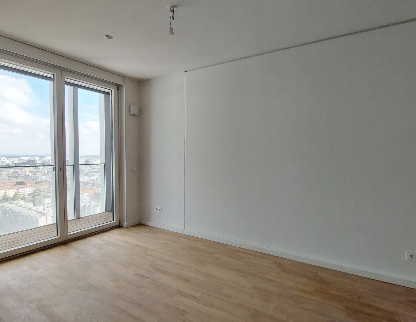 Moderne 1,5-Zi.-Wohnung mit Loggia & Rooftop Wellness