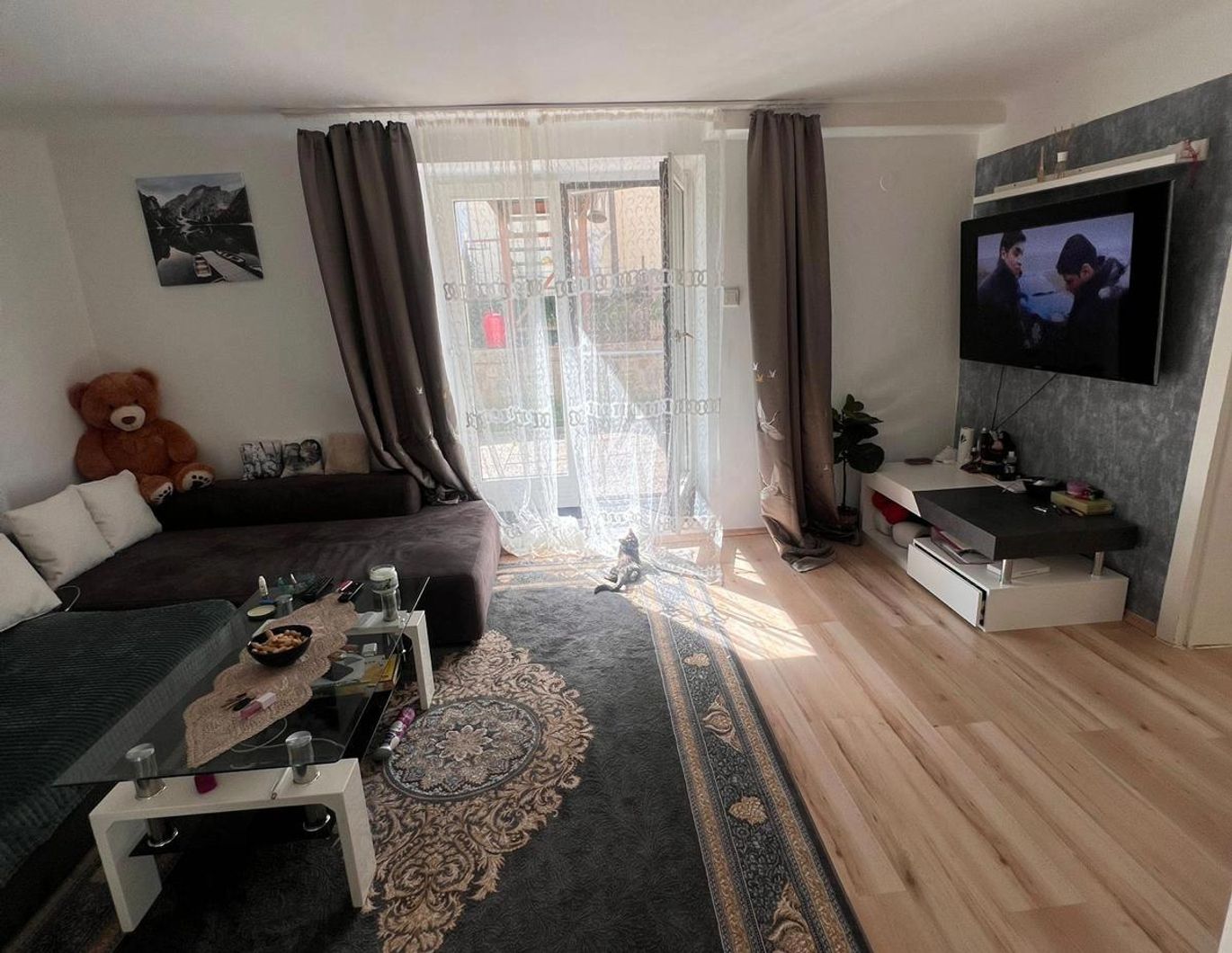 3 ZIMMERWOHNUNG MIT GROSSER TRASSE IN MARIA LANZENDORF (Provisionsfrei)