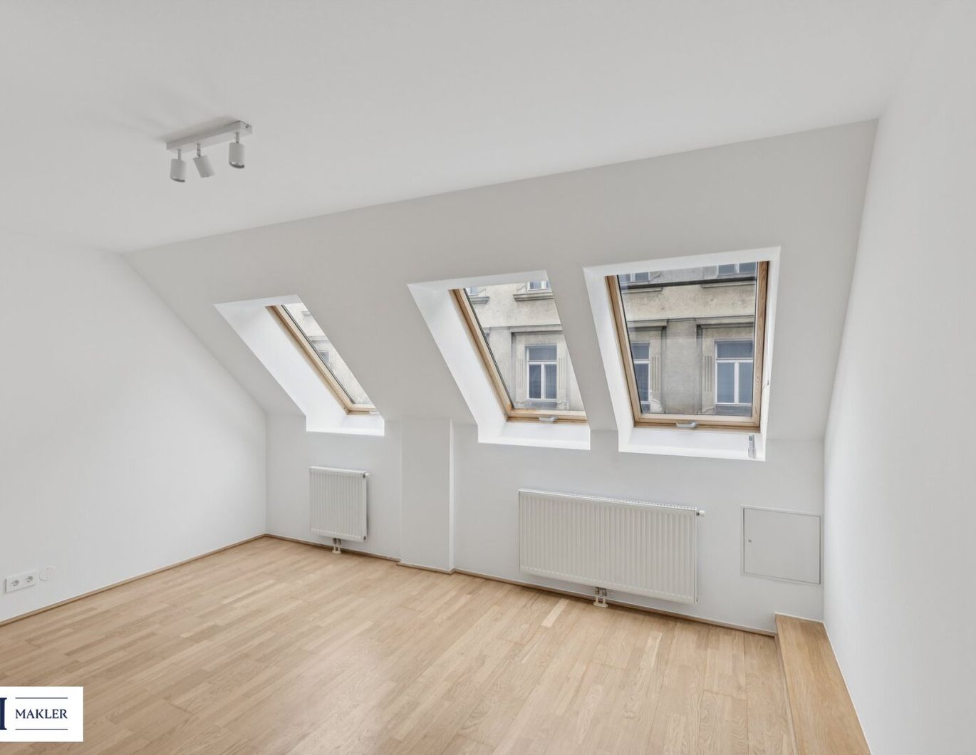 Moderne Dachgeschoss-Maisonette mit Galerie und sonniger Terrasse in Wien-Landstraße