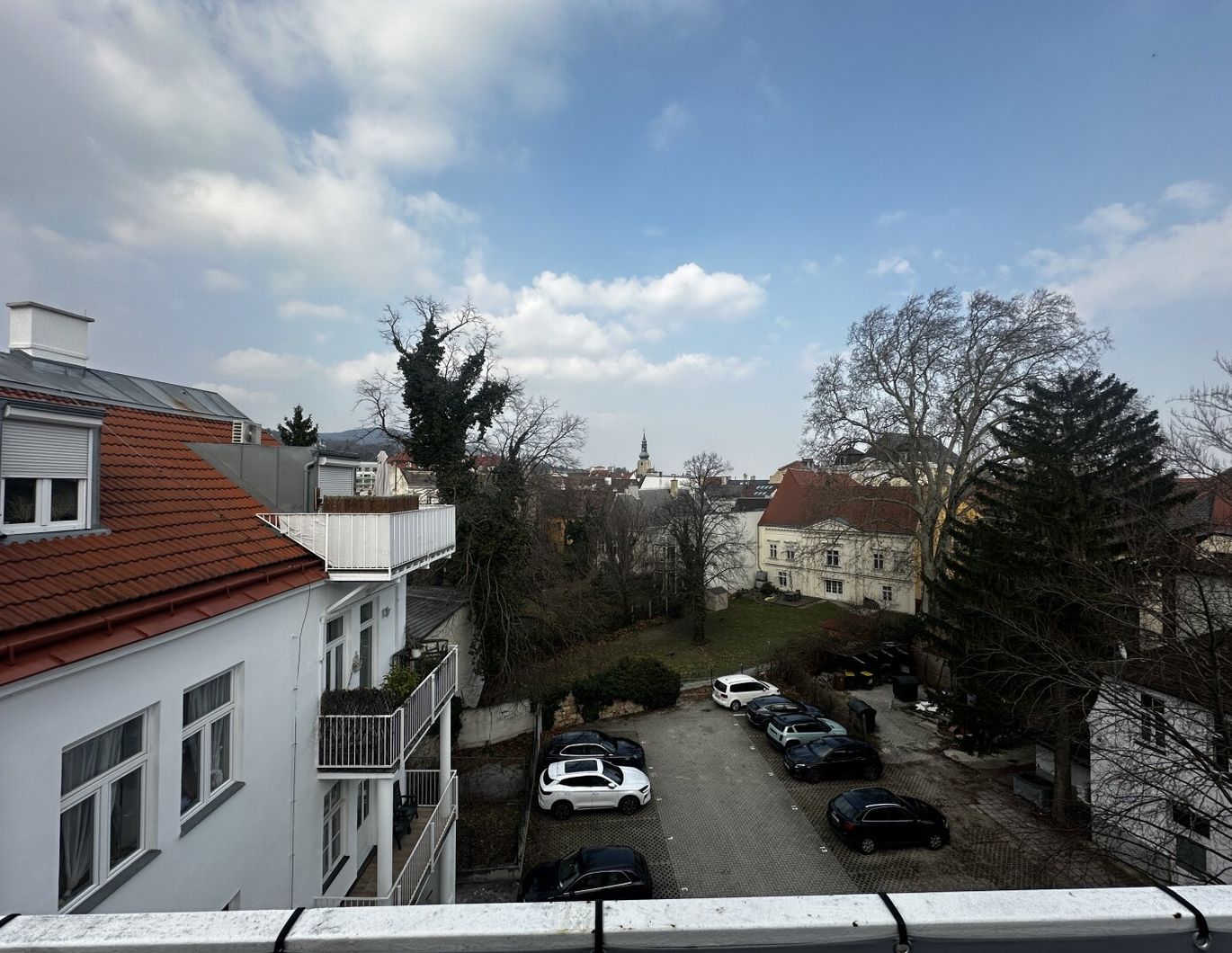 3-Zimmer-Dachgeschoßwohnung mit Balkon und Stellplatz am Josefsplatz