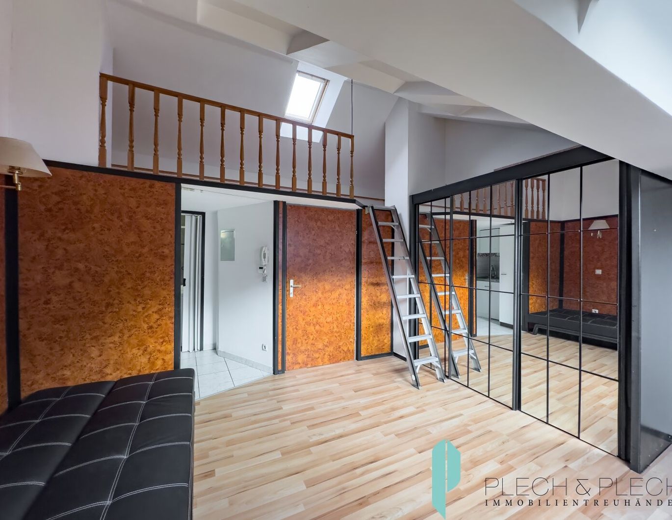 Provisionsfrei für den Mieter - 1 Zimmerwohnung / 2. Stock ohne Lift / Martinstraße