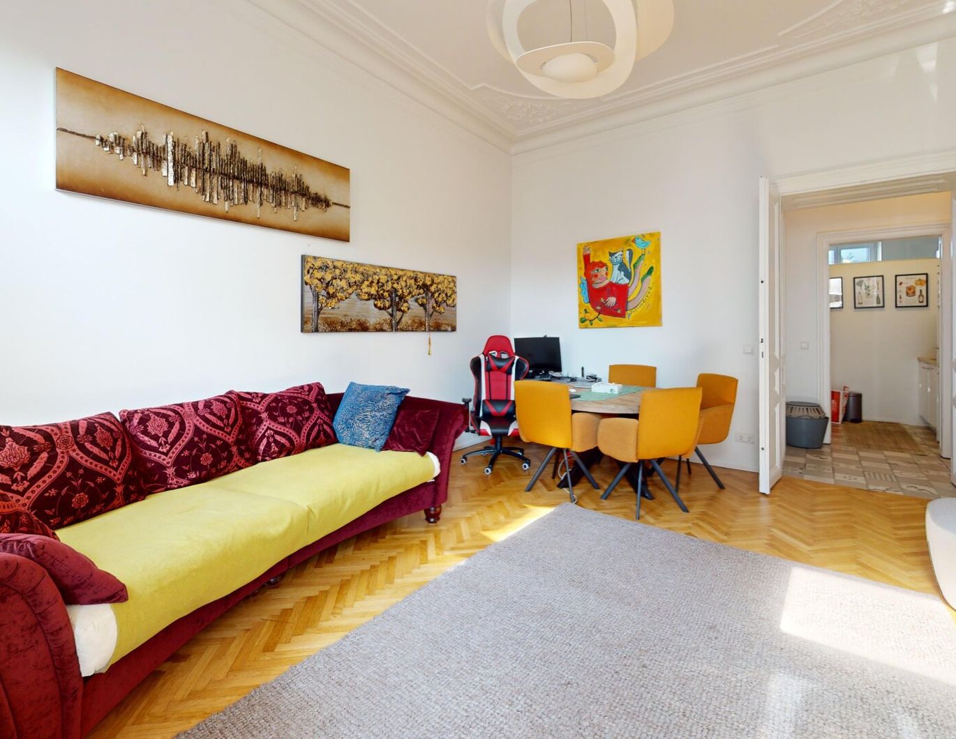 PREISREDUZIERT! Perfekt vernetzt: Stilvoll renovierte 3 Zimmer Wohnung mit exzellenter Infrastruktur // AIR-BNB Widmung!