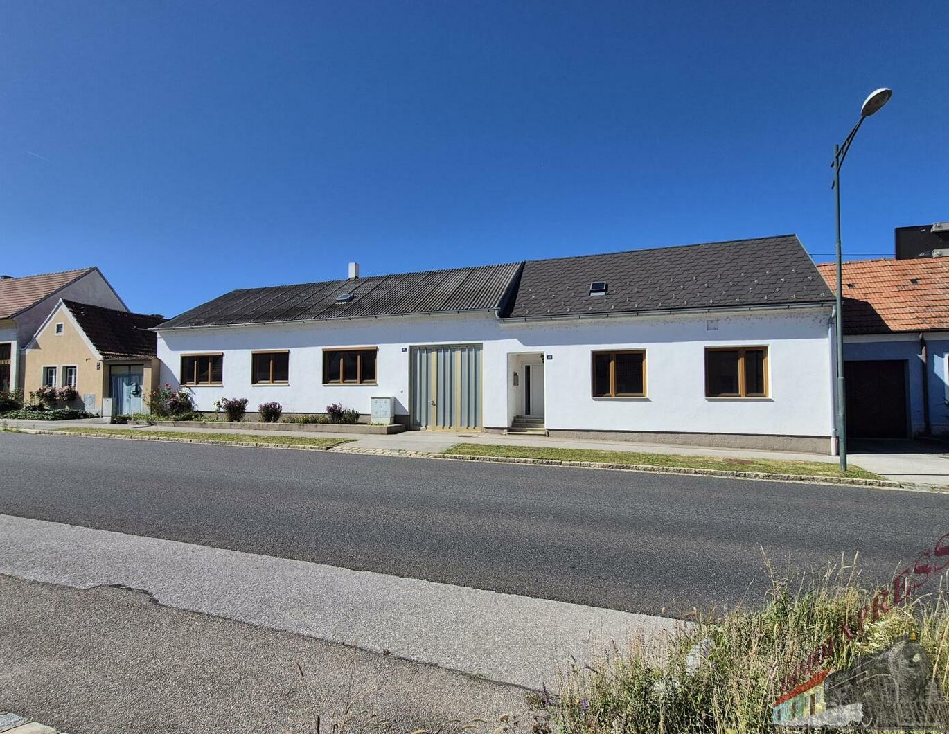 Zwei Wohneinheiten und großer nicht einsehbarer Garten