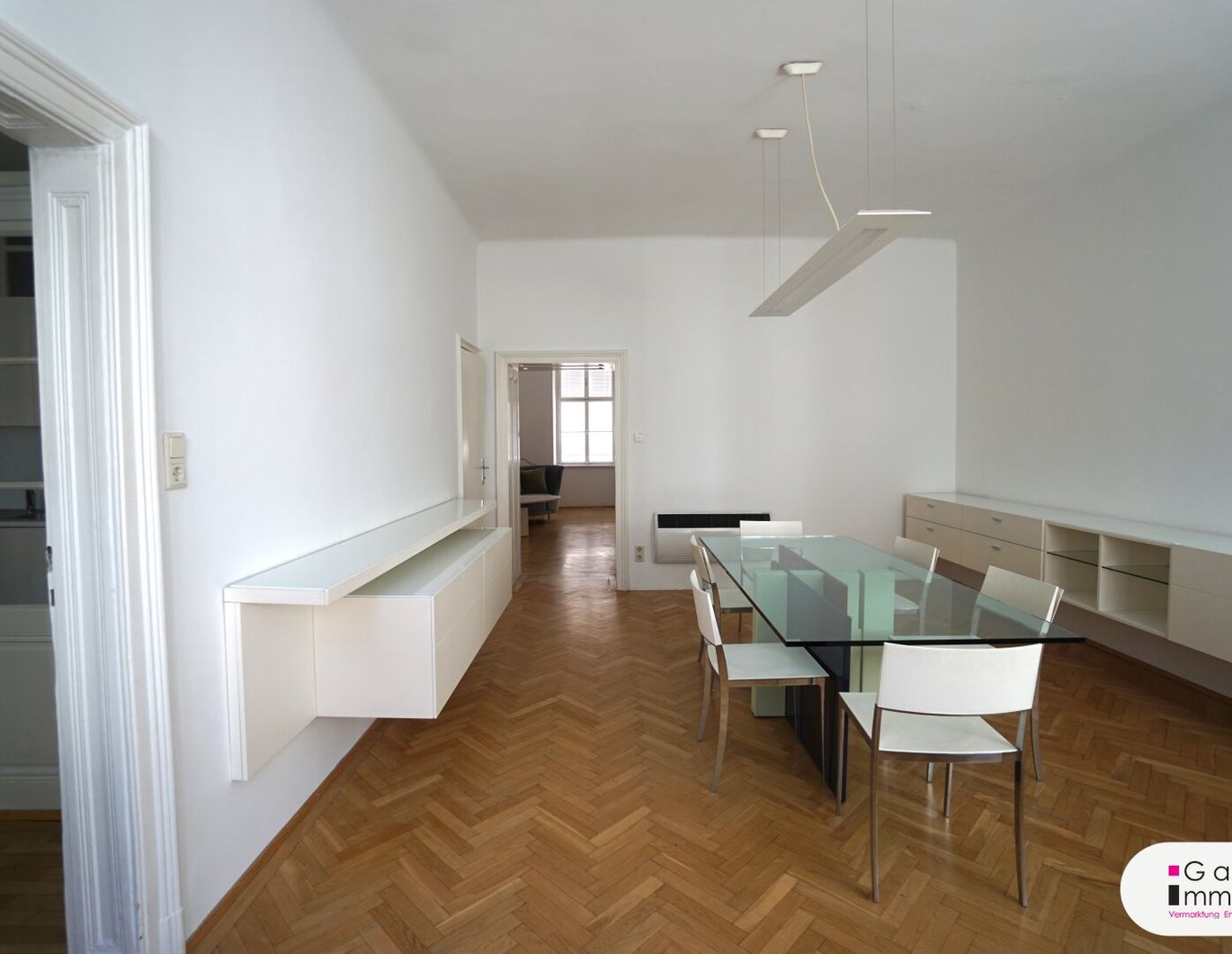 Naschmarkt - wunderschöner Altbau - chic eingerichtet