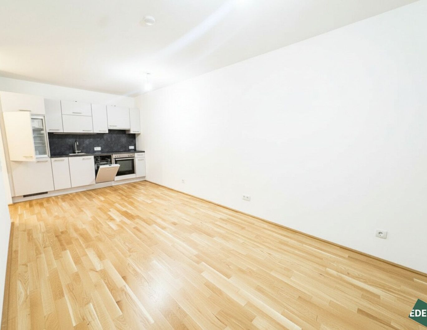 Moderne 2-Zimmer-Wohnung mit Balkon nahe U1 - ideal für Paare oder Singles