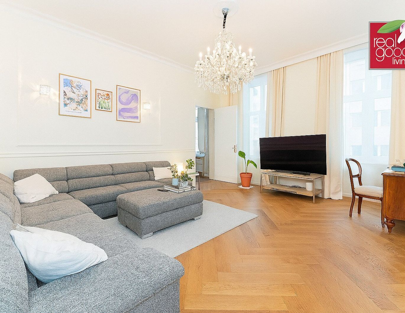 Wien Mitte: 4-Zimmer-Altbau | Luxussanierung | Balkon genehmigt | Nähe U3/U4 & Innenstadt !!