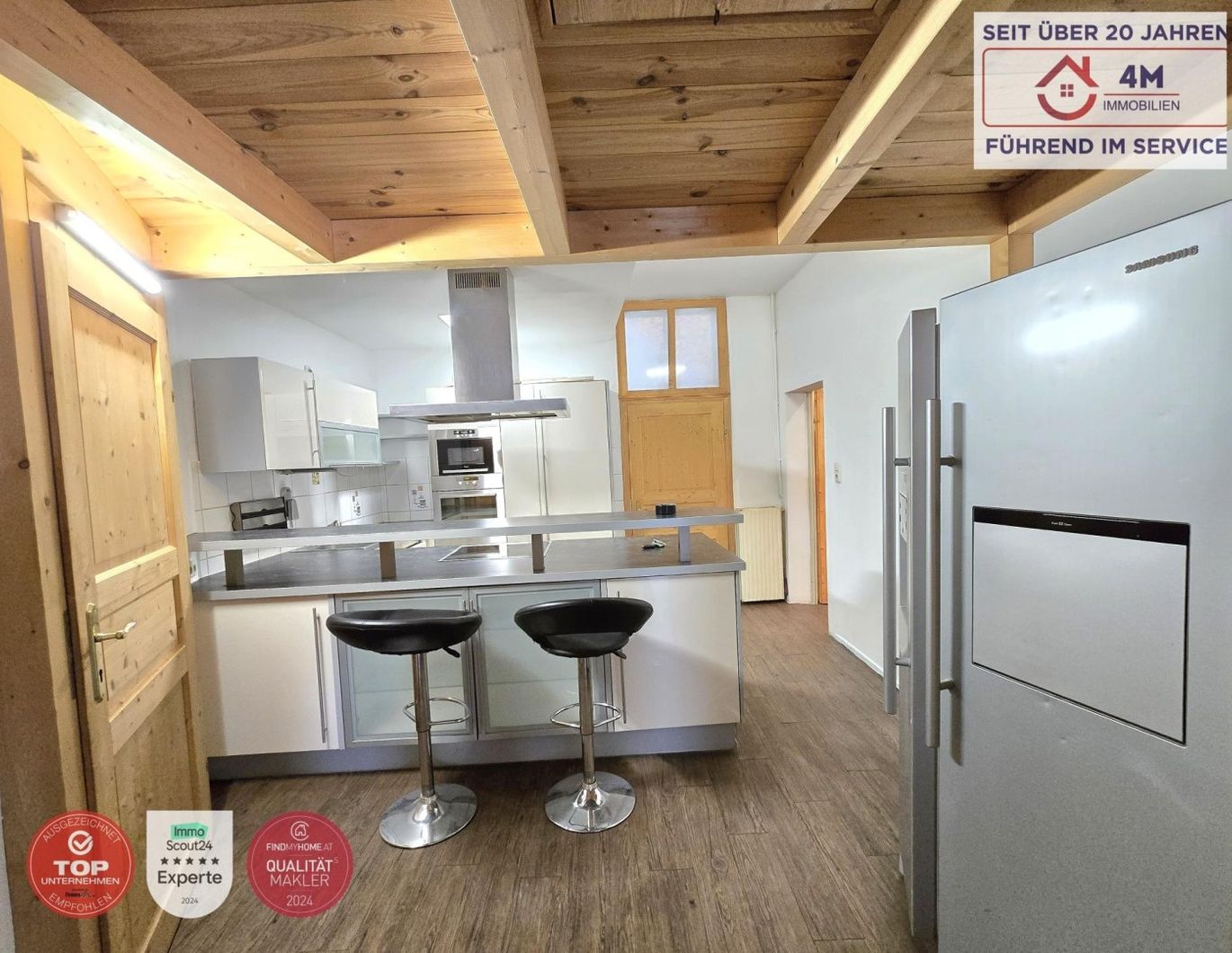 NEUE PREIS !!! Charmante 4 Zimmer - Wohnung auf 105m² mit separater Küche und eigenem Hof in top Lage 1110 Wien