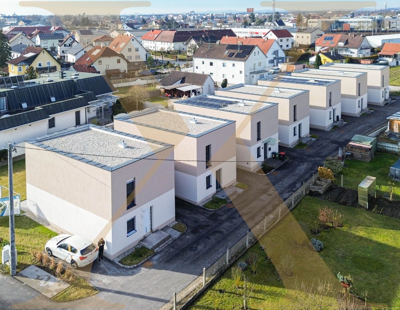 Anleger aufgepasst! Provisionsfreies Niedrigenergie Reihenhaus in Traun zu verkaufen! (H4)