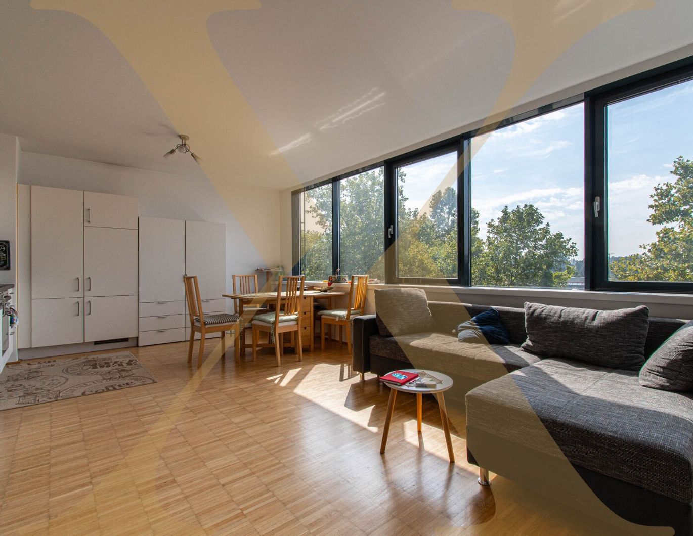 Gut aufgeteilte 2-Zimmer-Wohnung mit Einbauküche in Linz/Urfahr nähe JKU zu vermieten!