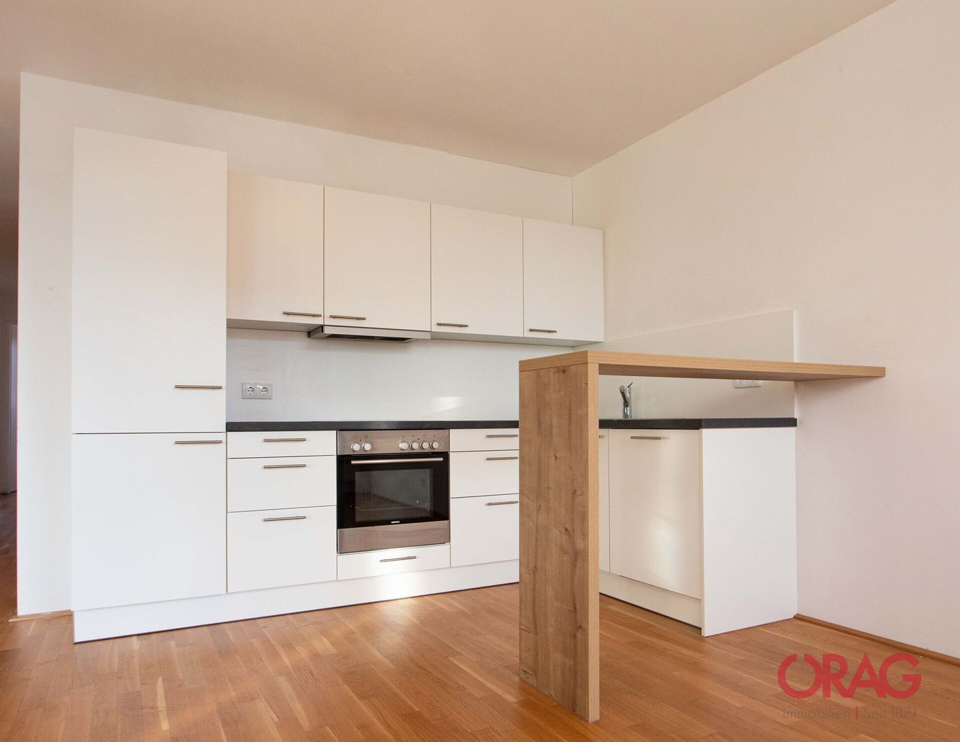 4-Zimmer-Wohnung mit Loggia nähe LKH