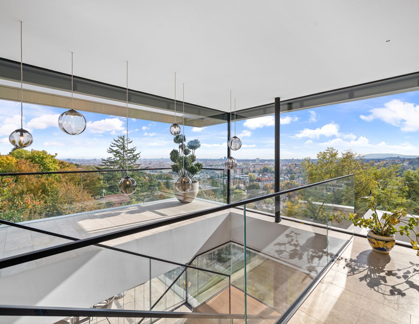 Weitblick über die  Metropole Wien! Exklusive Architektenvilla am Schafberg