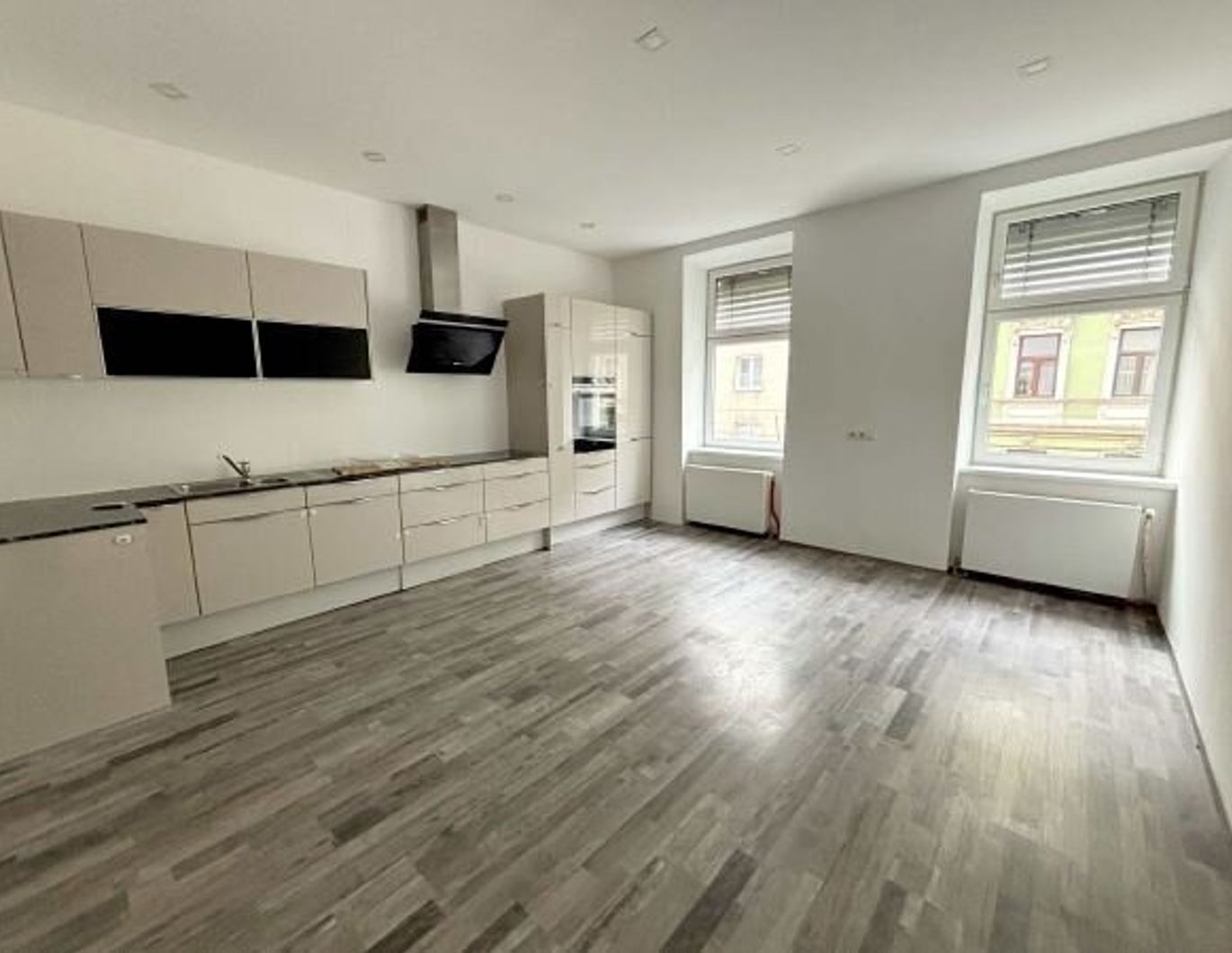 3 Zimmer-Wohnung direkt bei U3 Schweglerstraße