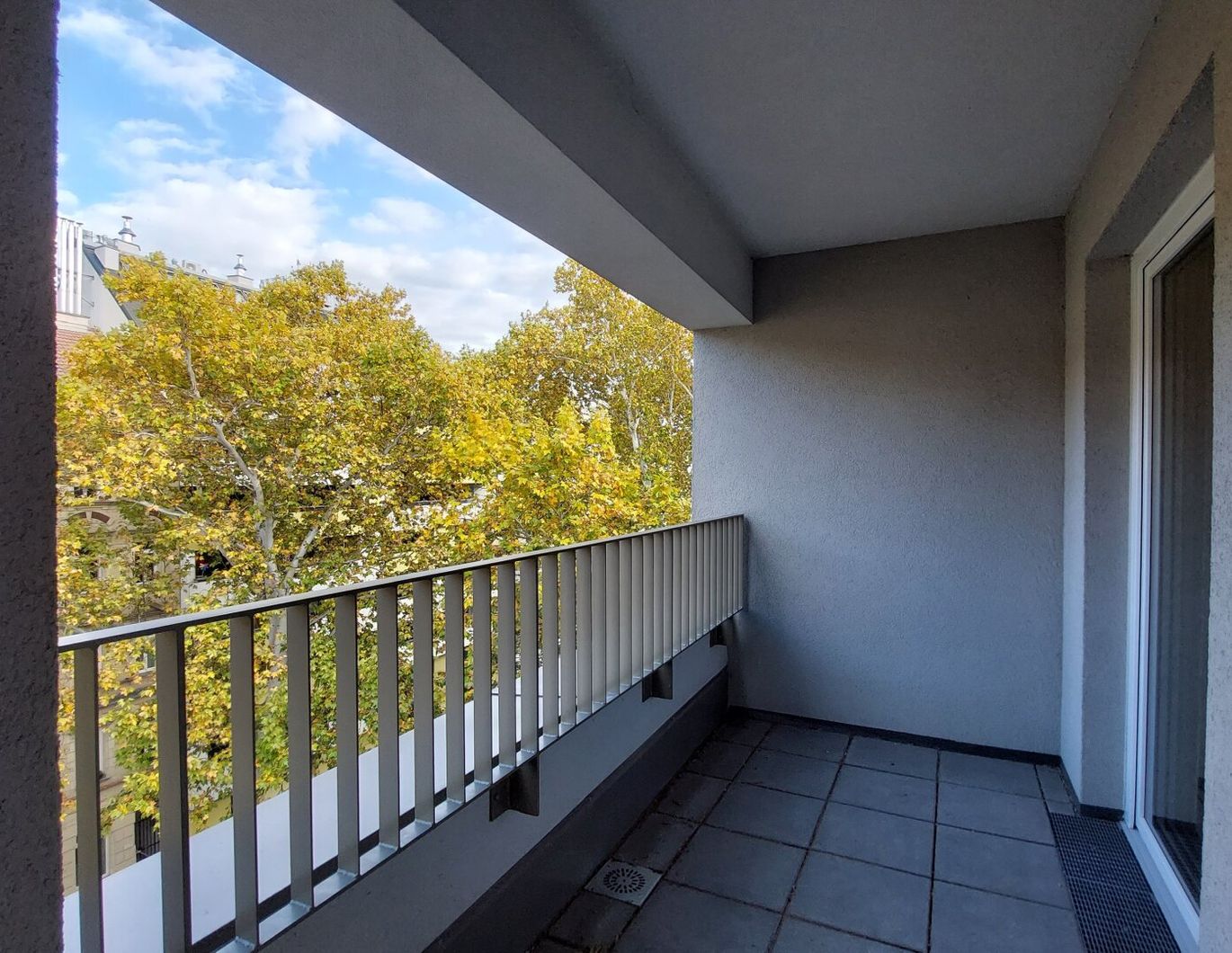 Erstklassige 3 Zimmerwohnung mit Freifläche - Nahe dem WU Campus und Wiener Prater!