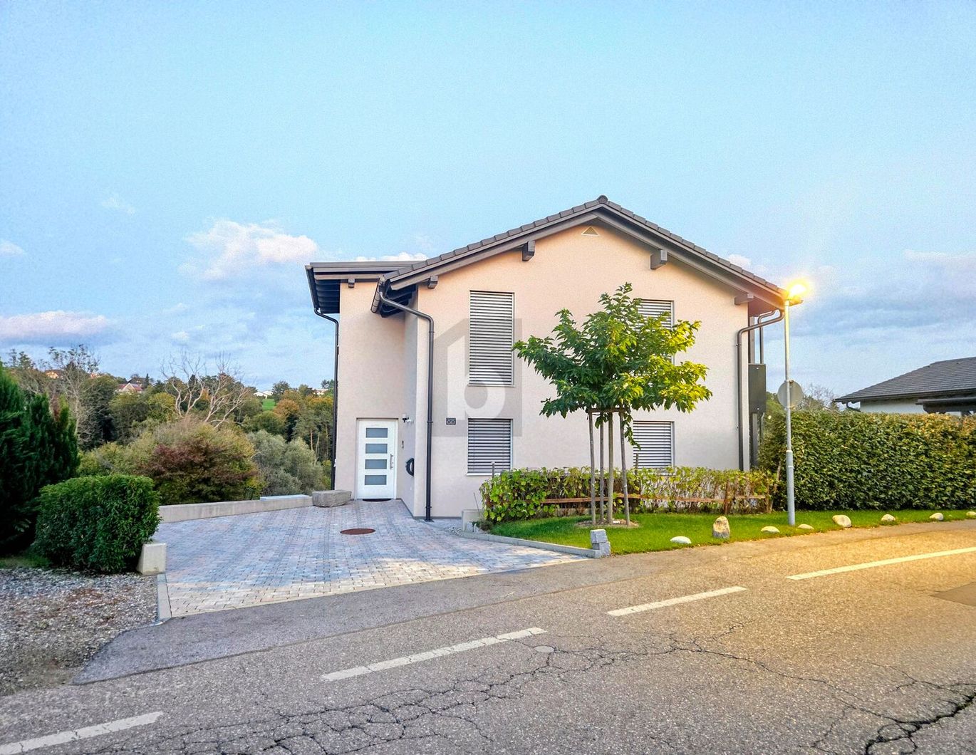 MODERNES TRAUMHAUS IN HART - STILVOLL, HOCHWERTIG & FAMILIENFREUNDLICH