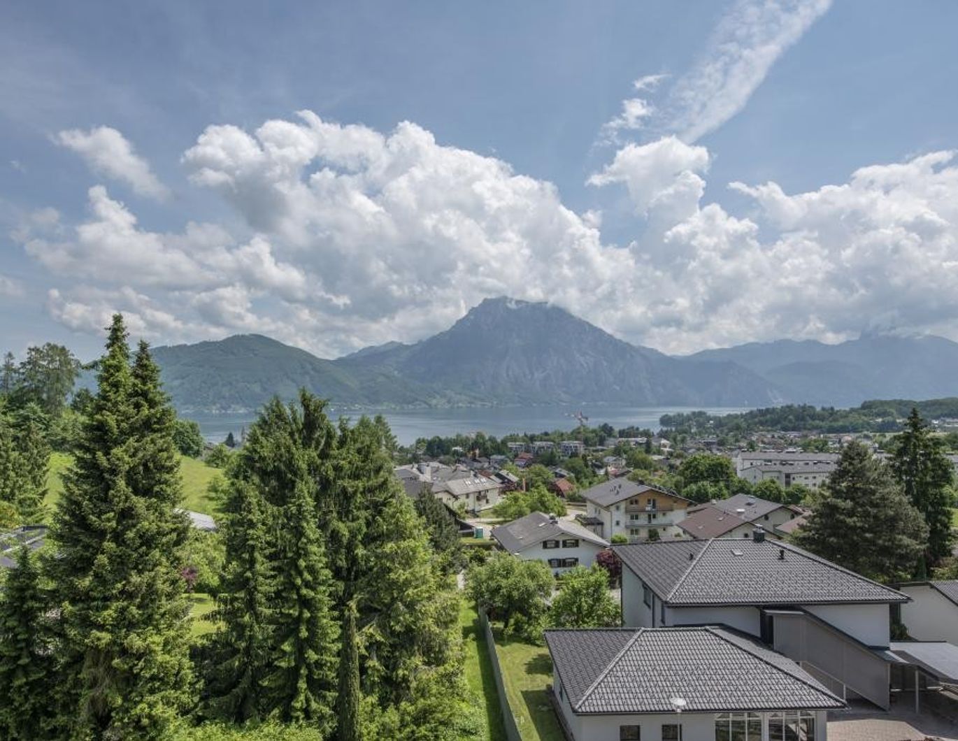 Dachgeschosswohnung mit fantastischem Seeblick