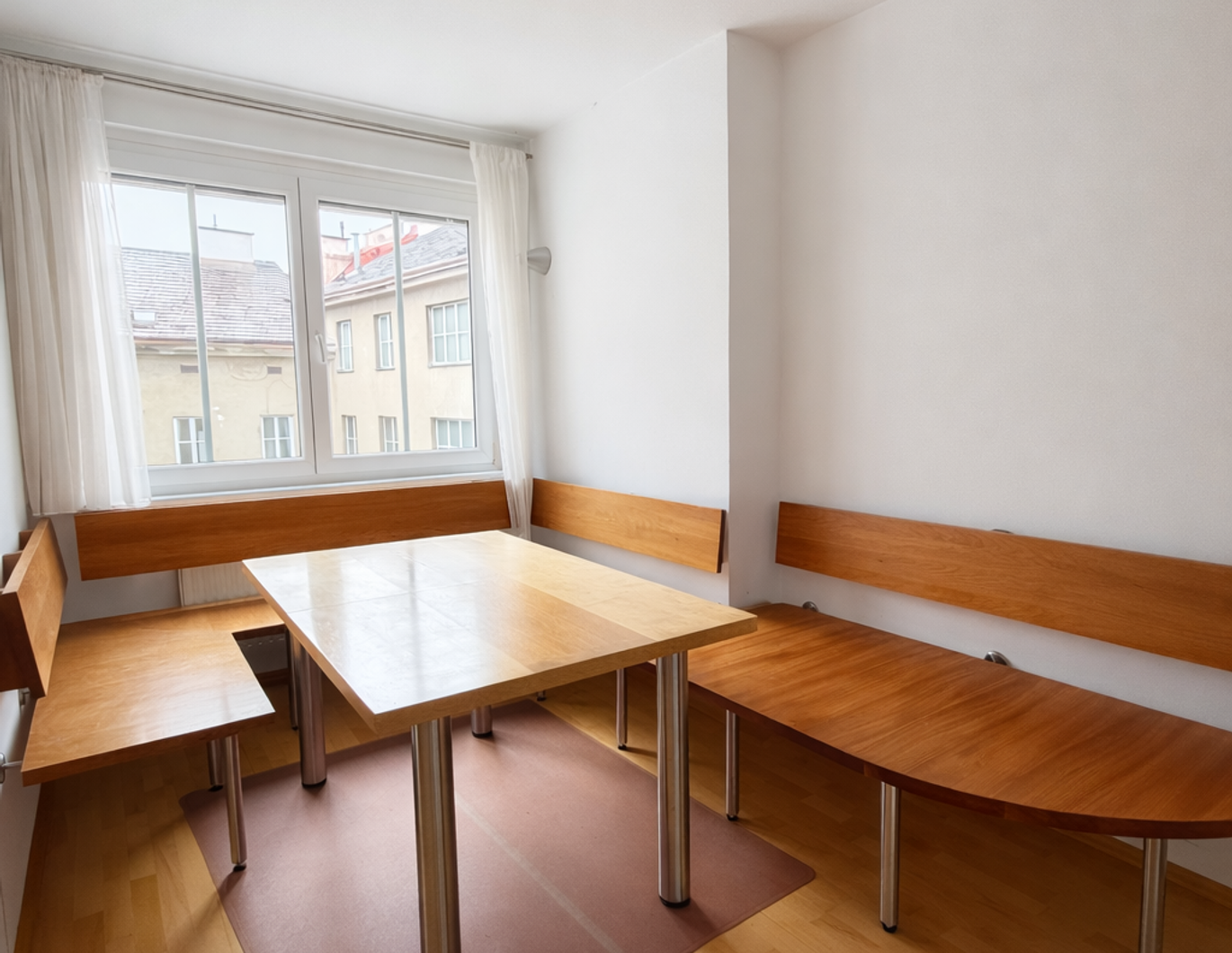 Sonnige 3-Zimmer-Wohnung in ruhiger Hoflage | 1050 Wien | ab 1. April
