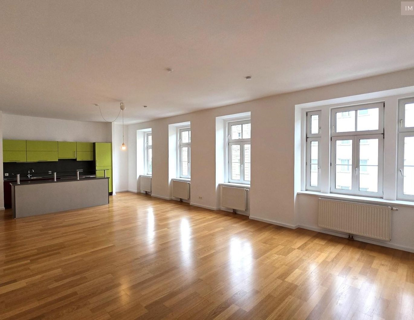 TOP-ausgestattete Altbauwohnung ++ U1 Nähe ++ UNBEFRISTET
