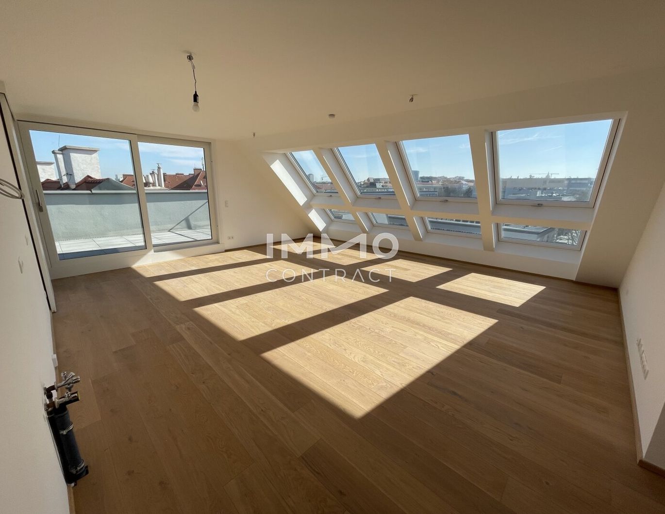 Luxuriöse 4-Zimmer-Dachgeschosswohnung über den Dächern Wiens - mit privater Dachterrasse