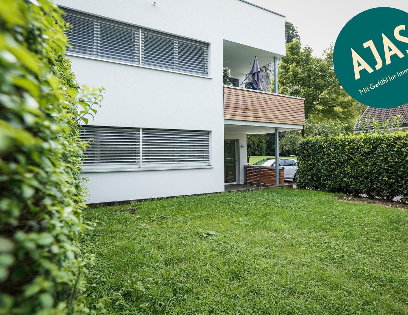 Wunderschöne, moderne 3-Zimmer-Wohnung mit großem Garten in Ruhelage