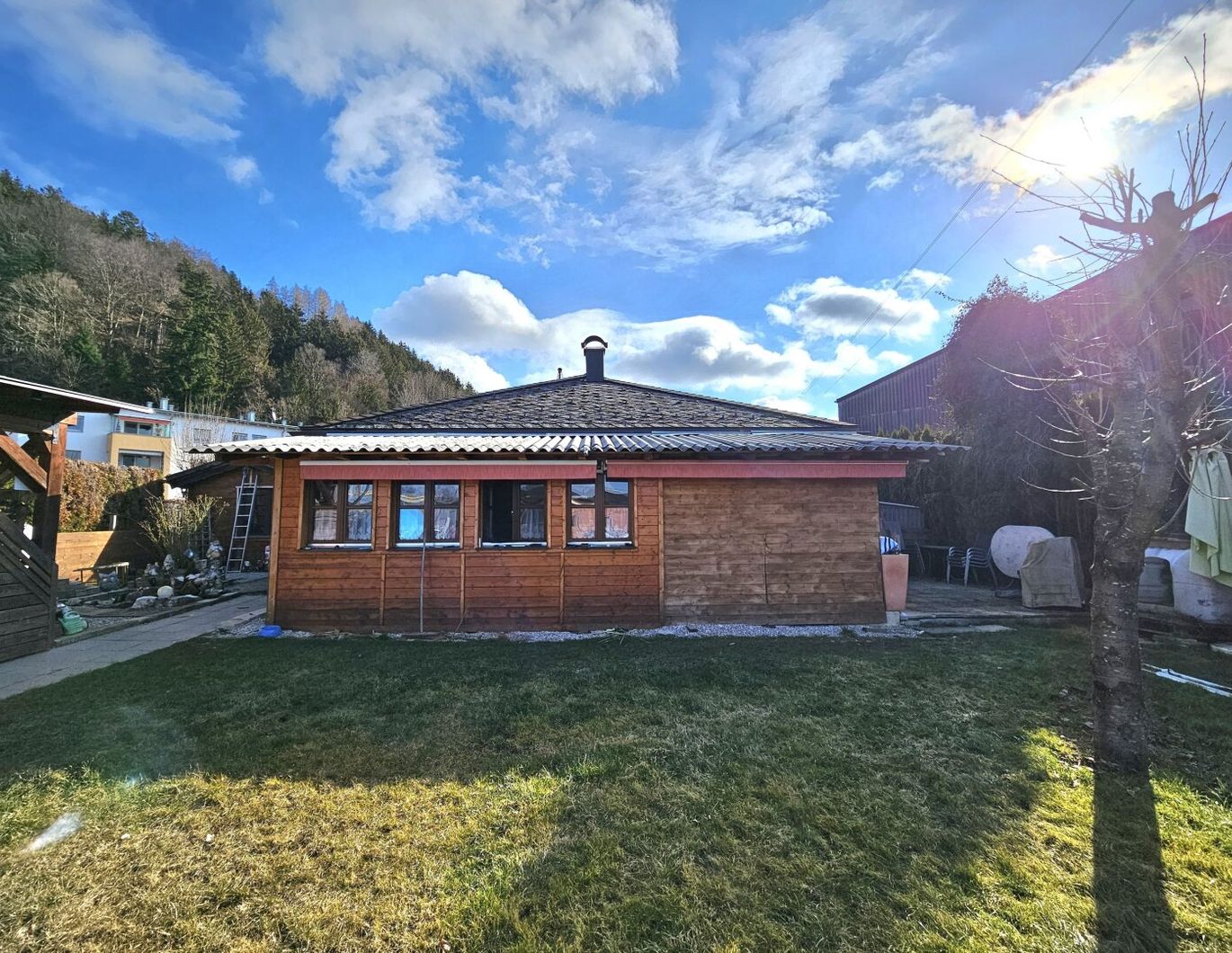 Bungalow mit großem Grundstück im Herzen von Munderfing