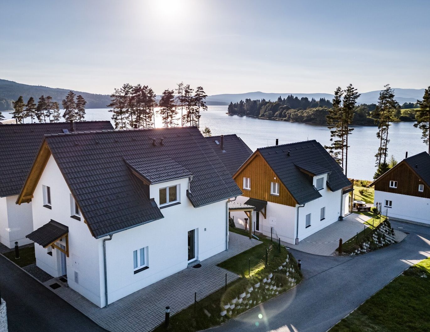 LIPNO REAL - Exklusives Haus am See im Lakeside Village