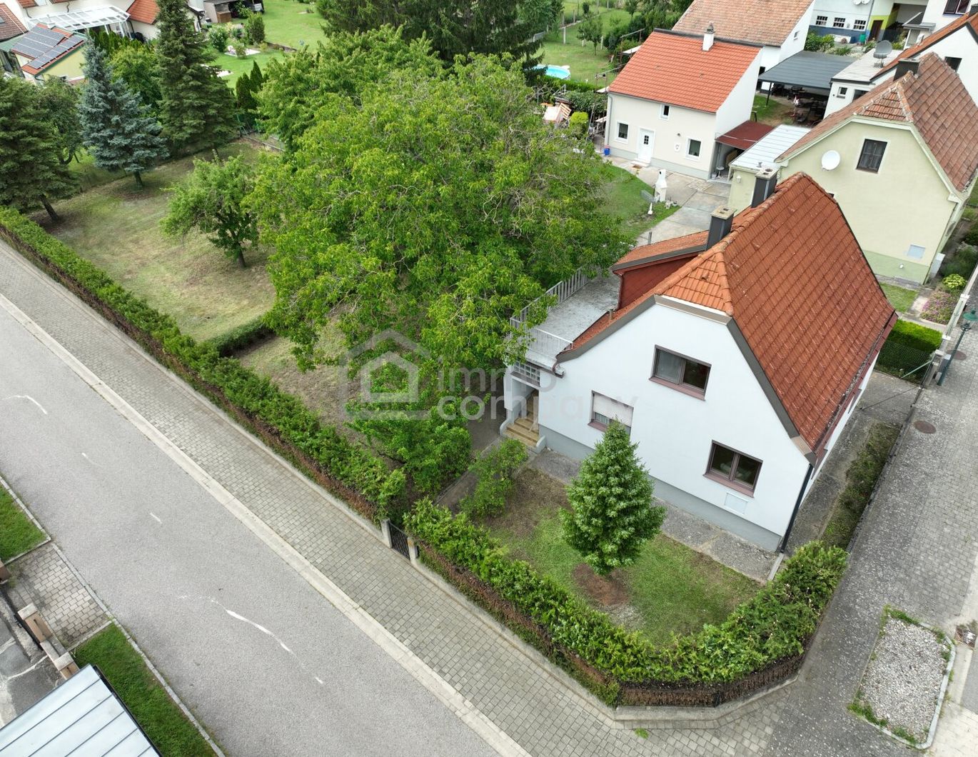 Renovierungsbedürftiges Haus mit Grünblick in Trautmannsdorf/Leitha zu verkaufen!