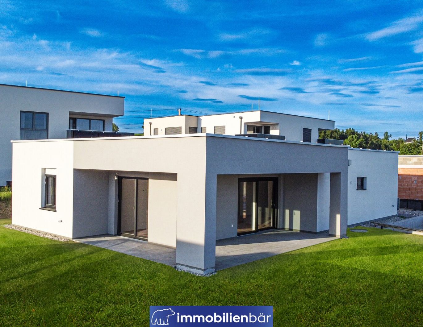 MIETE mit Kaufmöglichkeit - Bungalow in Traumlage mit Weitblick - 118m² / sofort beziehen