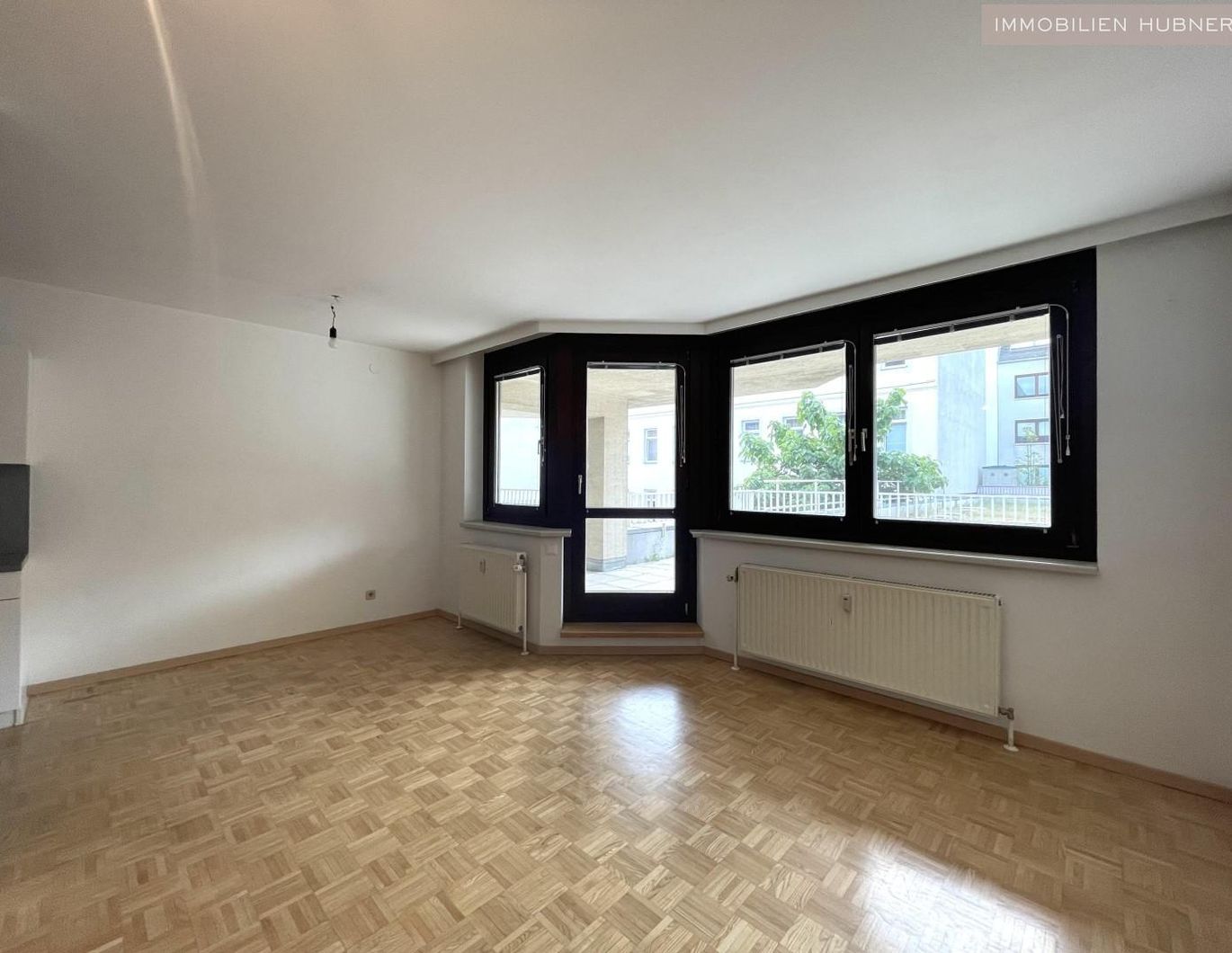 Großzügig geschnittene 2-Zimmer-Neubauwohnung mit 34m² Terrasse/Loggia!