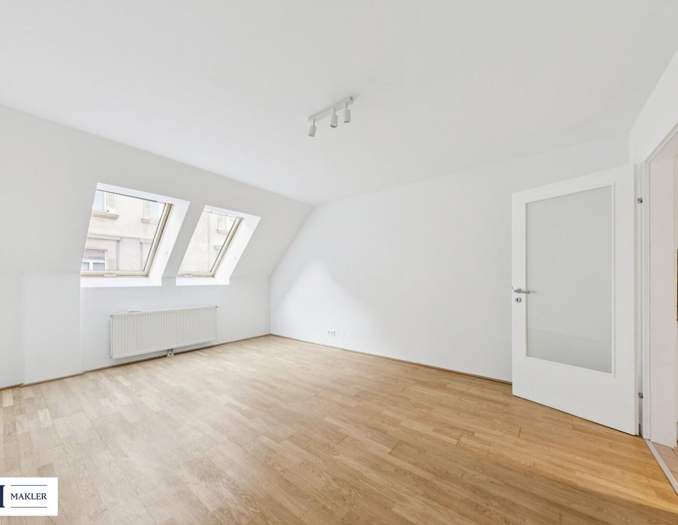 Schöne Dachgeschoss-Maisonette mit Terrasse in bester Lage des 3. Bezirks