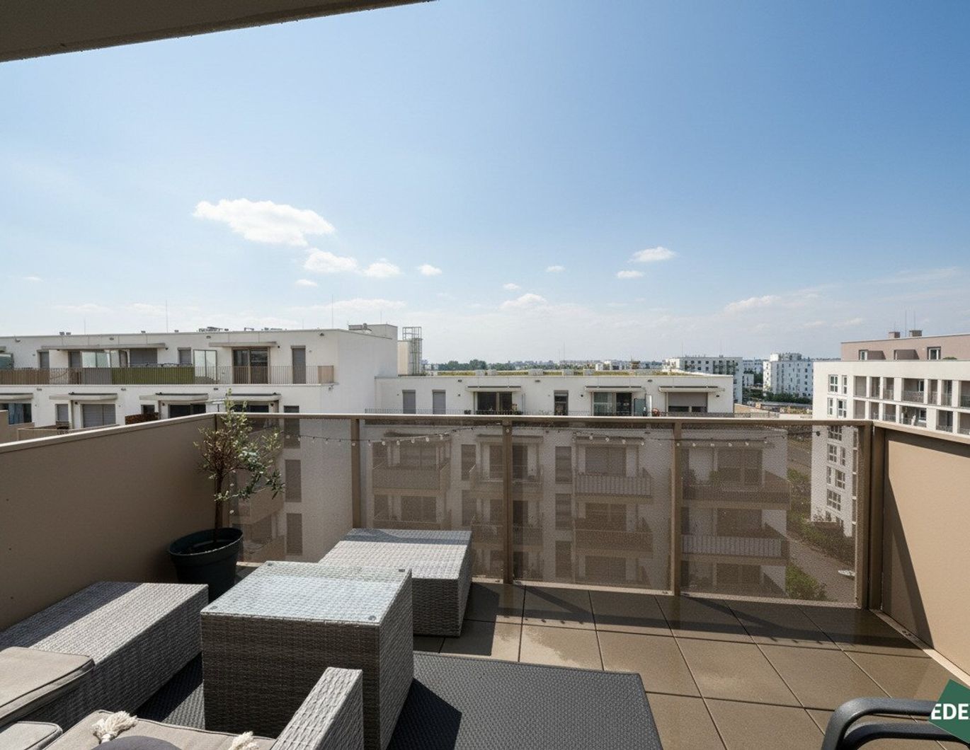 Attraktive 2-Zimmer-Wohnung mit Balkon nahe U1 Rennbahnweg