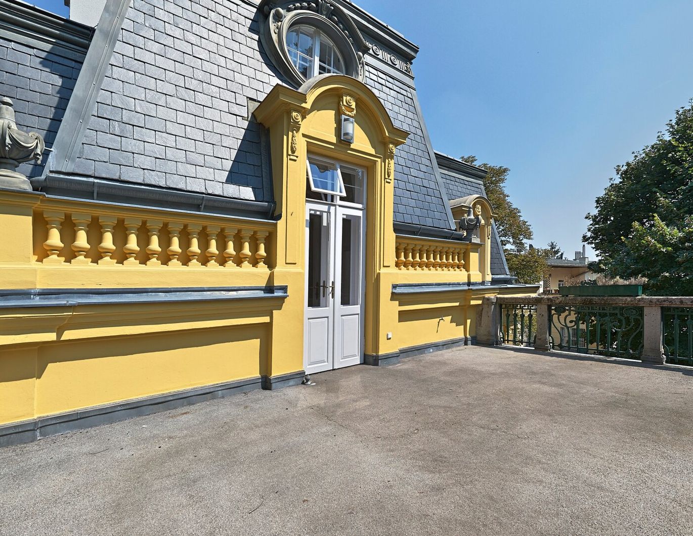 Repräsentatives Zuhause mit Geschichte - 230 m² Stilaltbauflair, traumhafte Terrasse & Garage