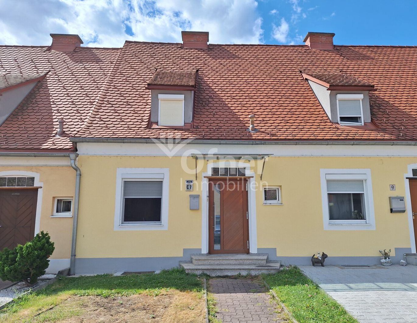 Charmantes Reihenhaus mit Garten & Wintergarten - Stadtnah & unweit der Therme!