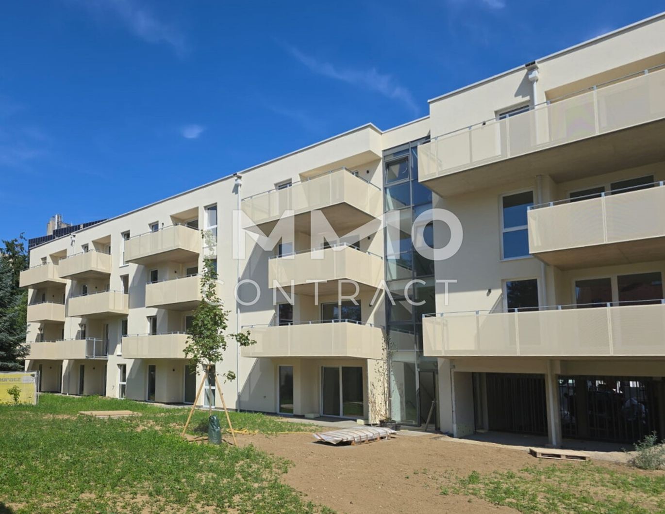 Erstbezug ab 01.10.2025: geförderte 3 Zimmer Wohnung mit Balkon in ruhiger und zentraler Lage - Puchstraße 34 - Top 17