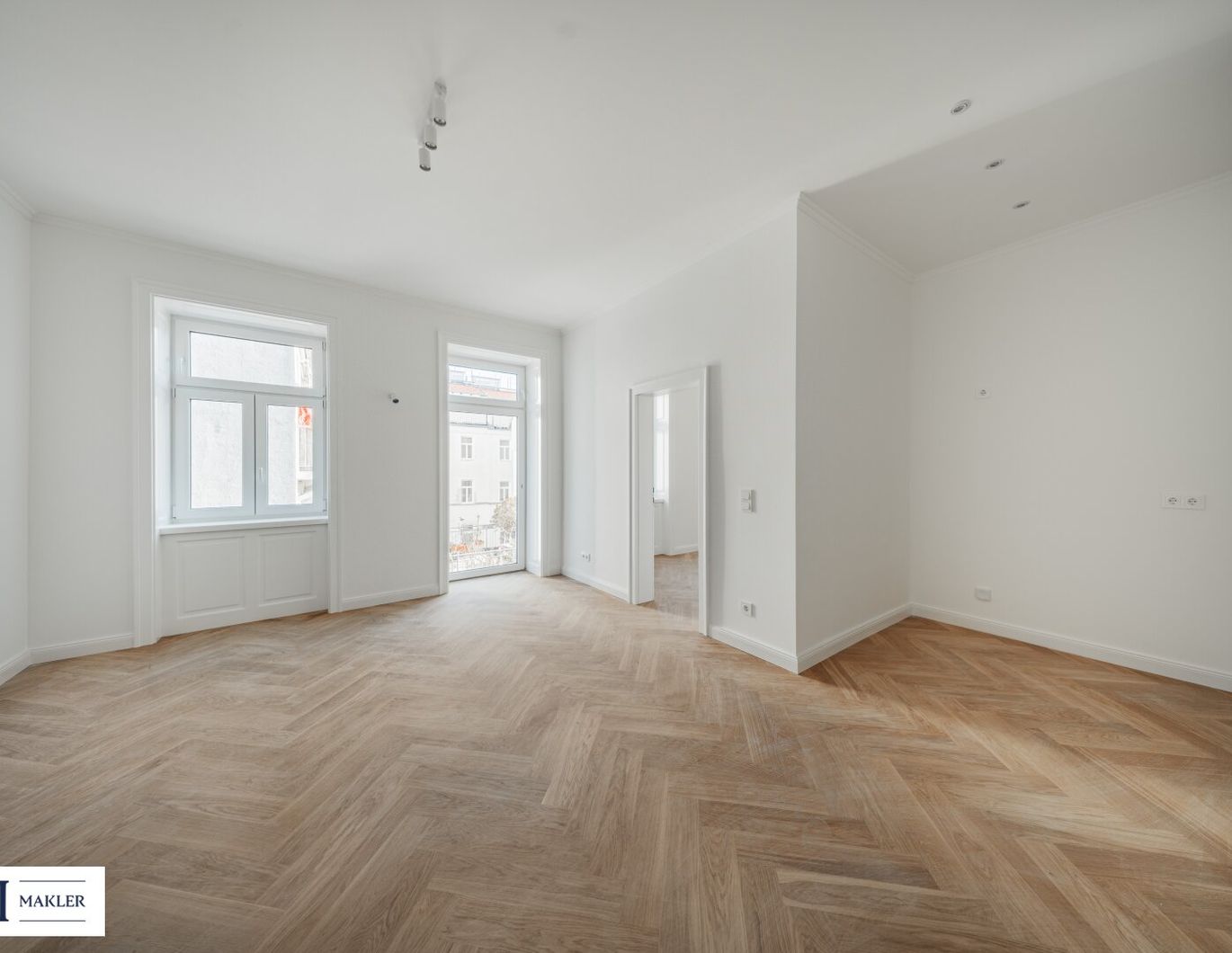 Stilvoller Erstbezug mit Balkon - Perfekt für gehobene Ansprüche