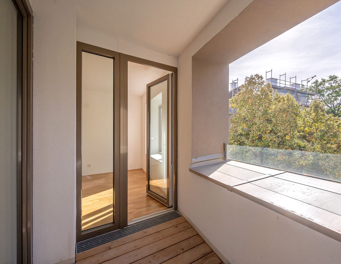 Stadtoase! 2-Zimmer mit westseitiger Loggia und Parkblick