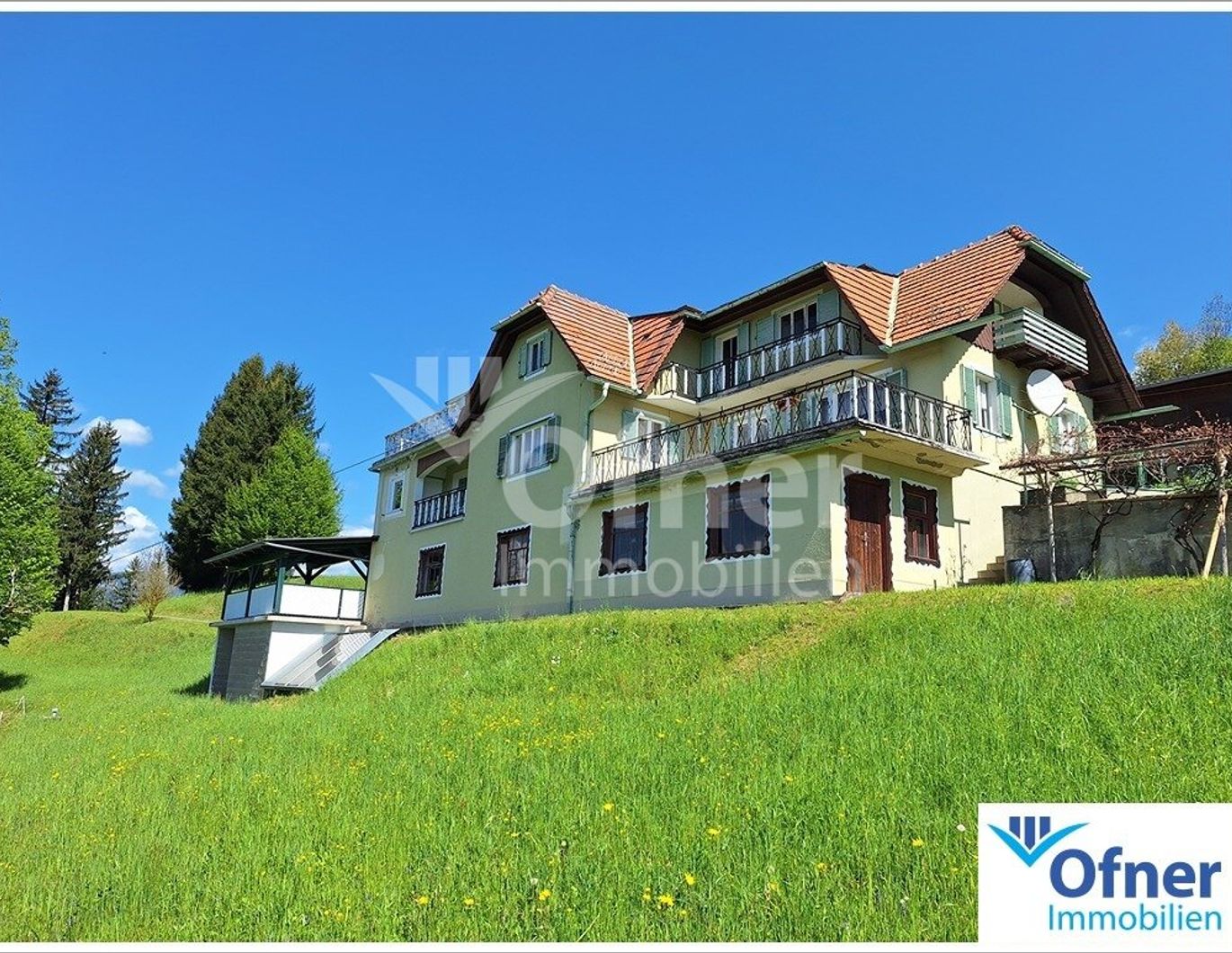 Großzügiges Wohnhaus mit atemberaubender Fernsicht