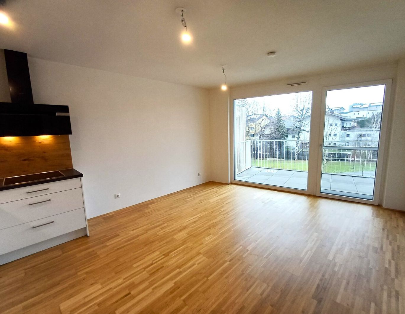 Neuwertige 2-Zimmer-Balkonwohnung in ruhiger Zentrumslage