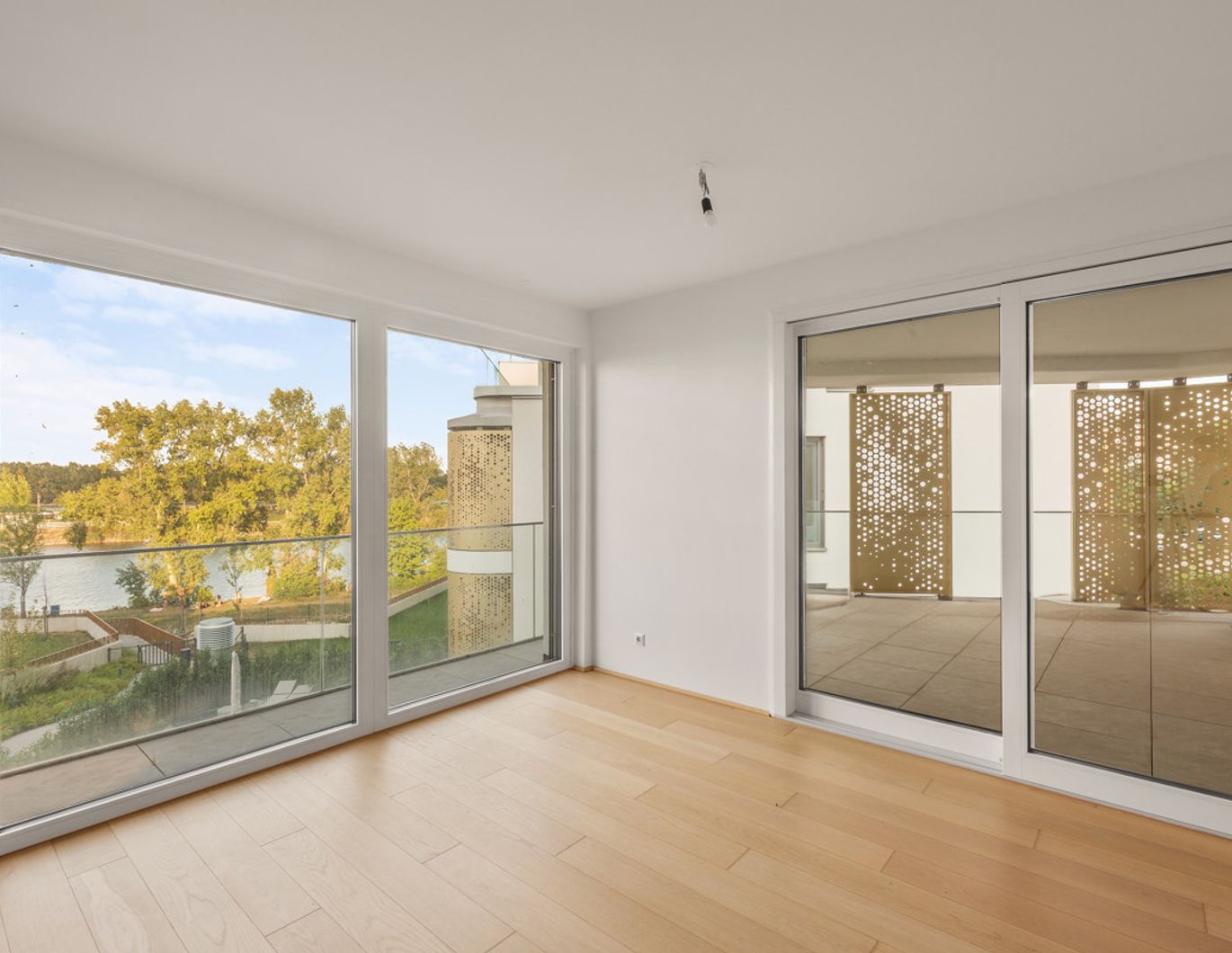 Exklusive Waterfront-Residenz mit Wellness und 4 Zimmer inkl. 35m2 Balkon