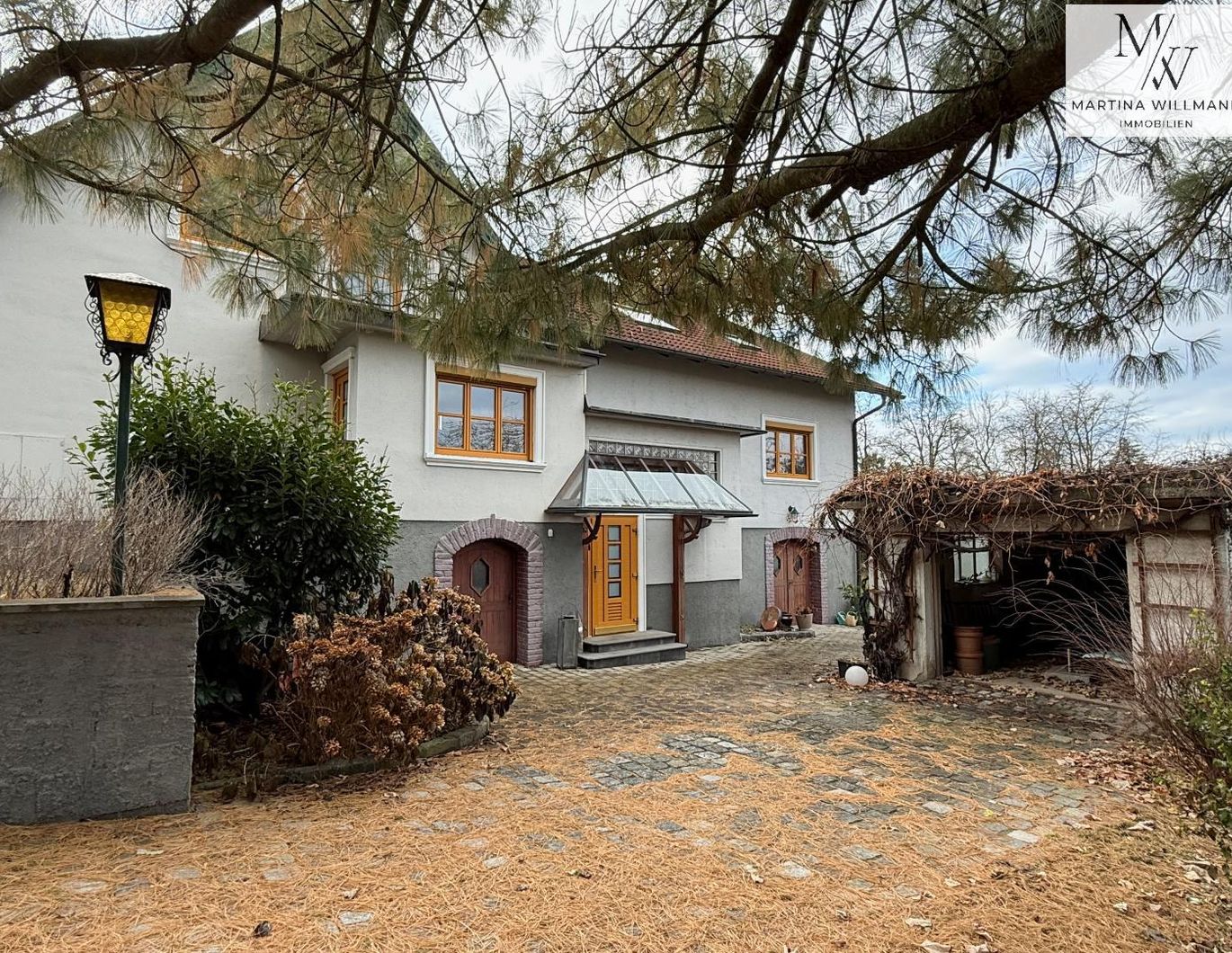 Großfamilienhit - zwei Häuser mit großem Garten