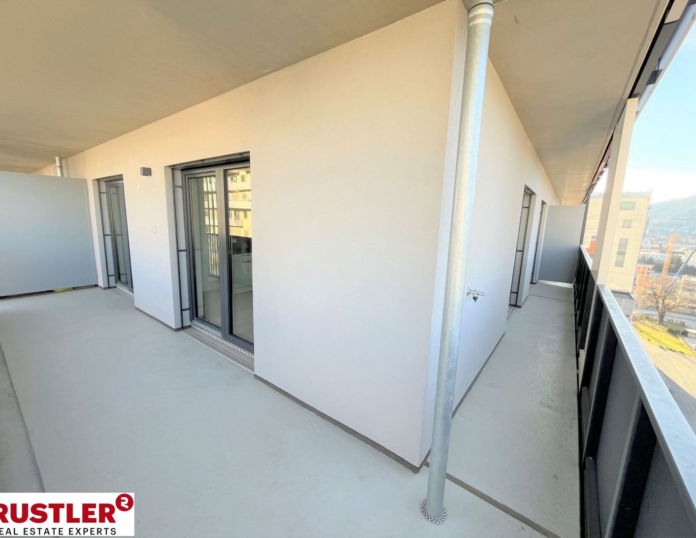 PANORAMABLICK | 3-ZIMMER WOHNUNG IM 14. STOCK