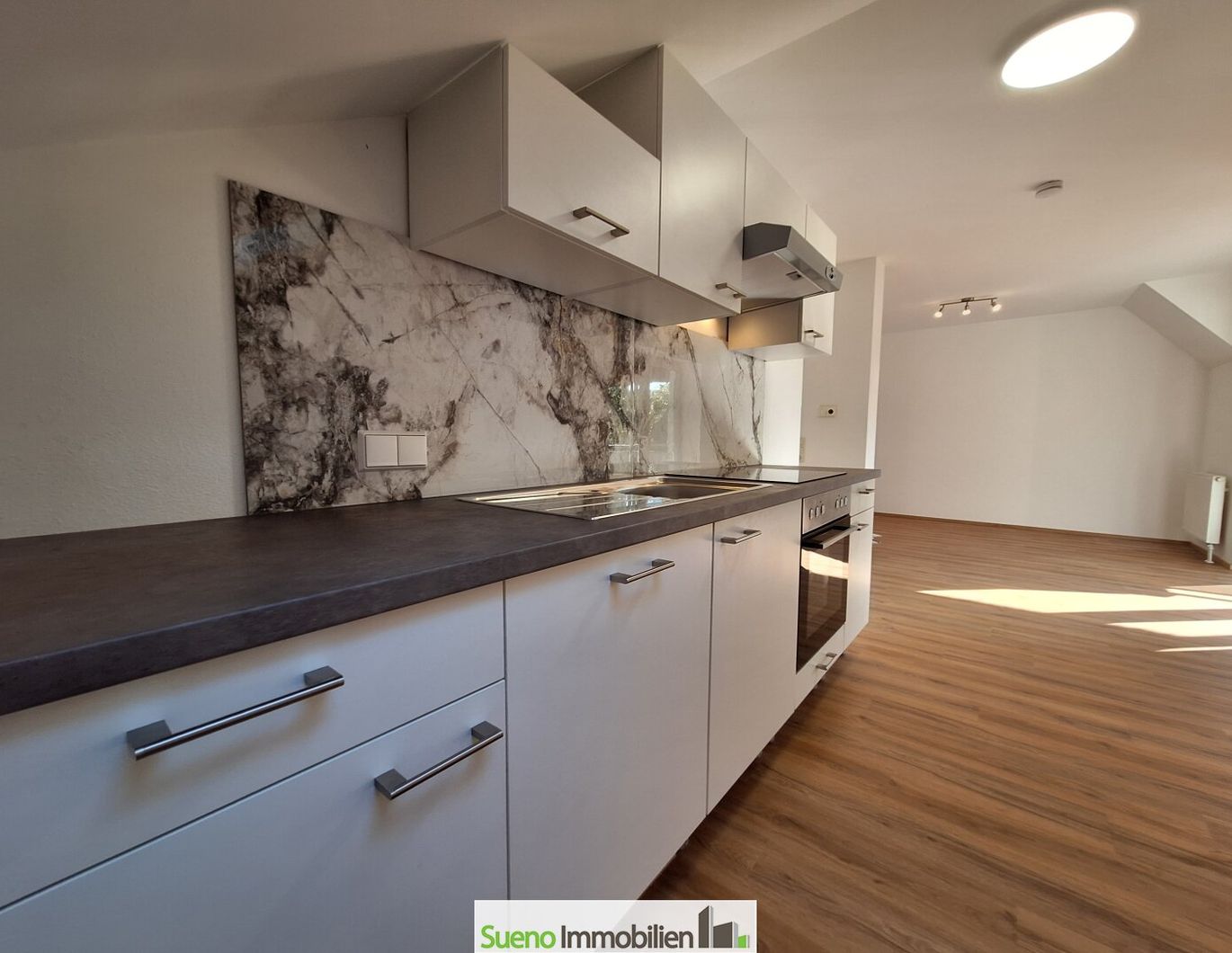 Moderne 2-Zimmer-Dachgeschosswohnung mit Balkon in Vorchdorf - 47 m²