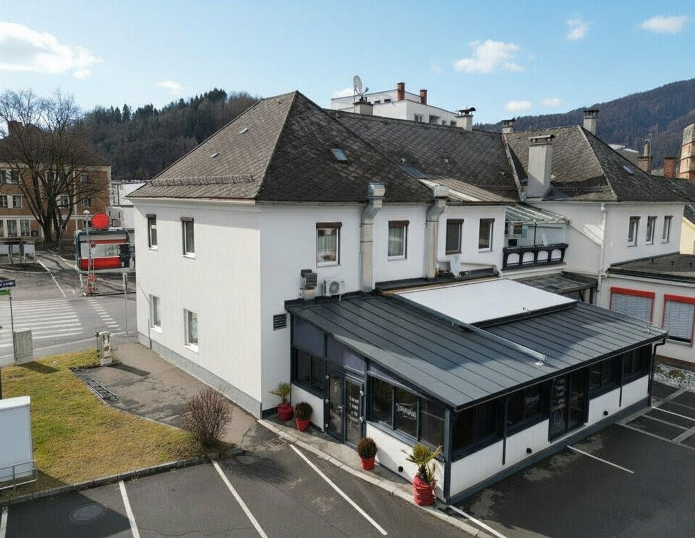 Repräsentative Wohn- und Geschäftsliegenschaft in begehrter Toplage von Leoben-Göss