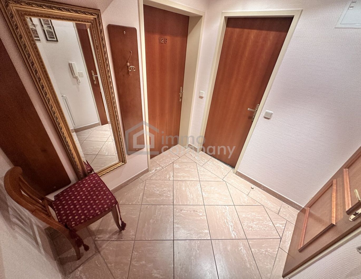 Gemütliche 2-Zimmer-Wohnung in Lassee: Stadtblick, Einbauküche & Parkplatz! Miete: 640 €