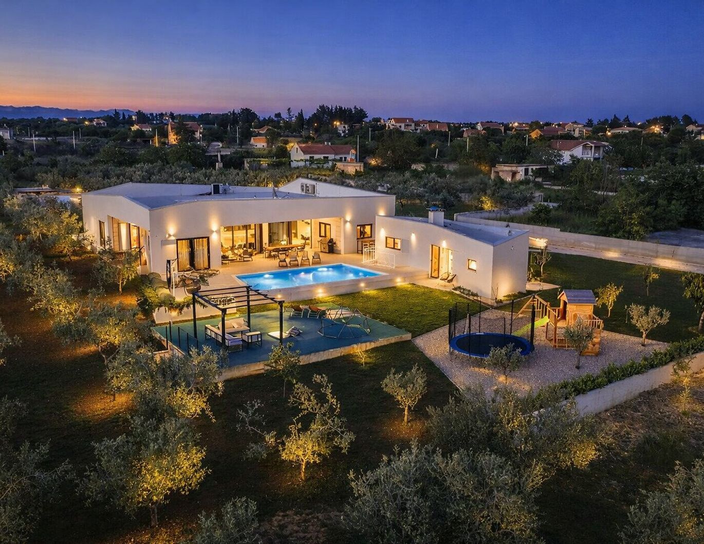 ZADAR Region - Private Estate mit Poollandschaft und kompromissloser Qualität