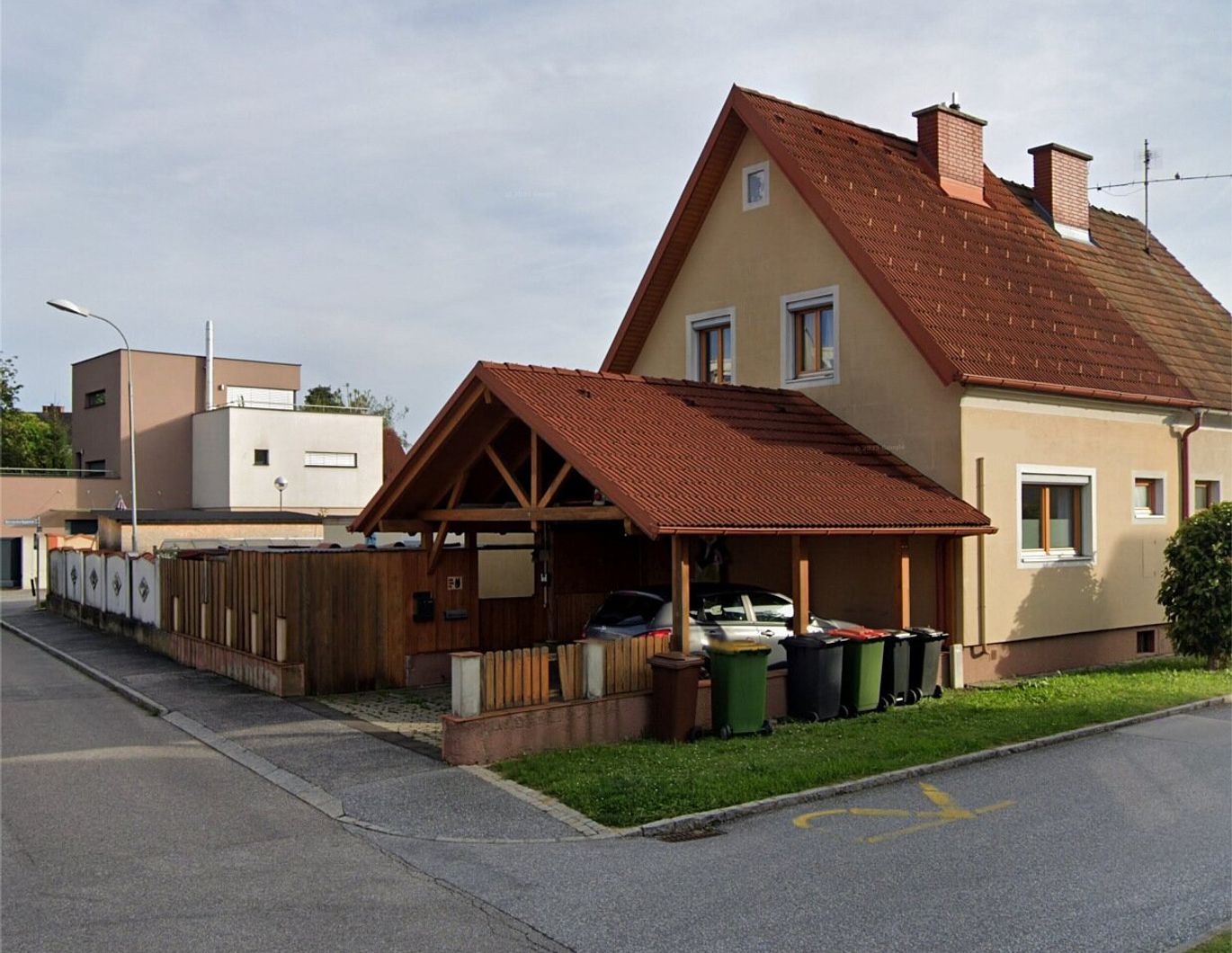 FÜRSTENFELD! Gepflegtes Einfamilienhaus mit Einliegerwohnung!